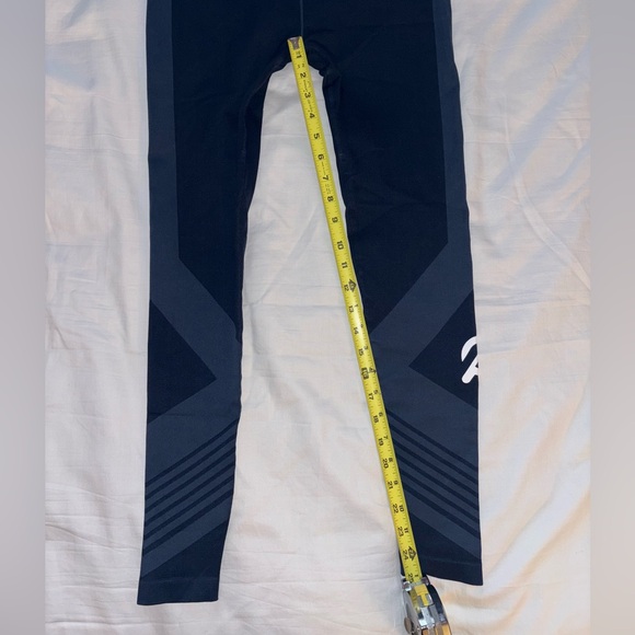 Peloton Leggings Women’s Blue Chevron High Rise Workout Logo Pants - Picture 10 of 10